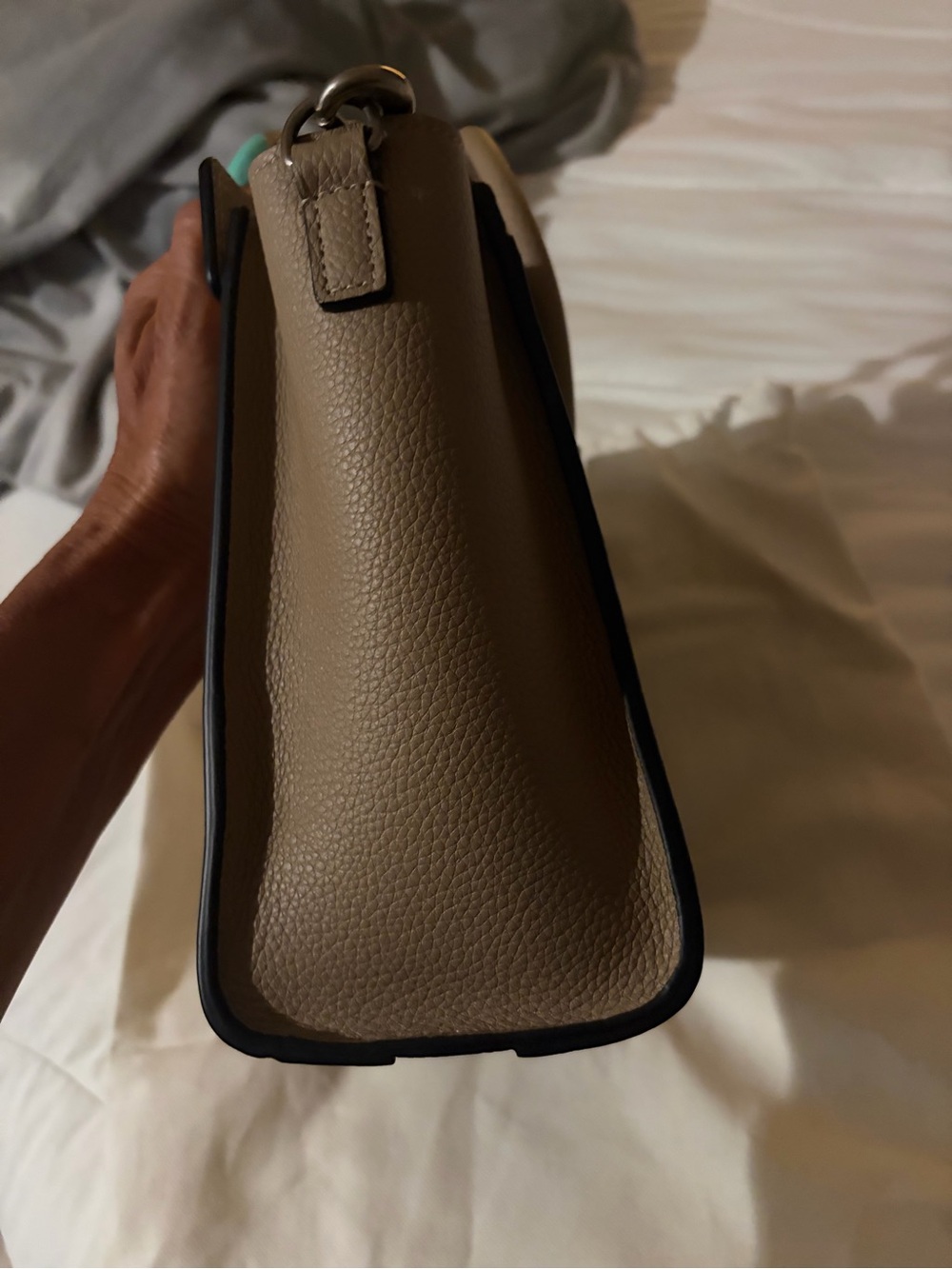 SOLD! Nano - Taupe Leather

Never used with tags and dust bag - Picture 10 of 10